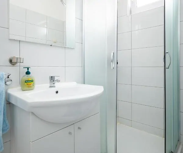 By The Sea Tkon, Pasman - 17360 Appartement *